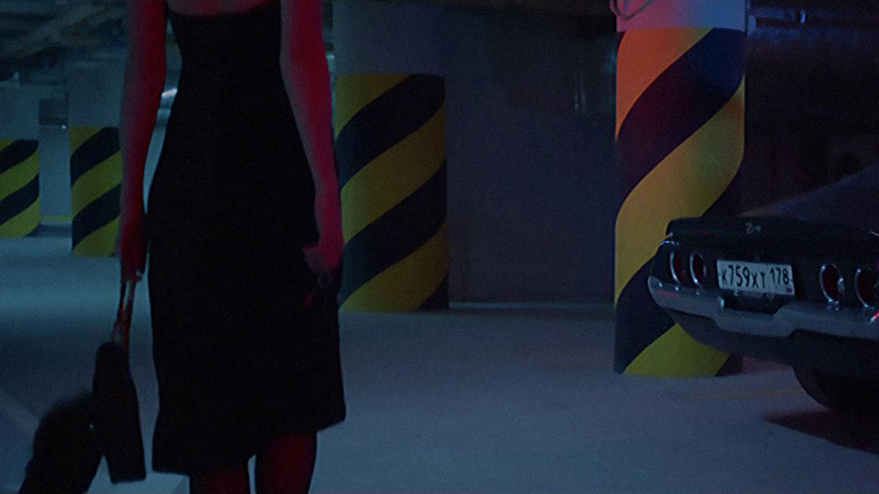 Au Pont Rouge St. Petersburg story